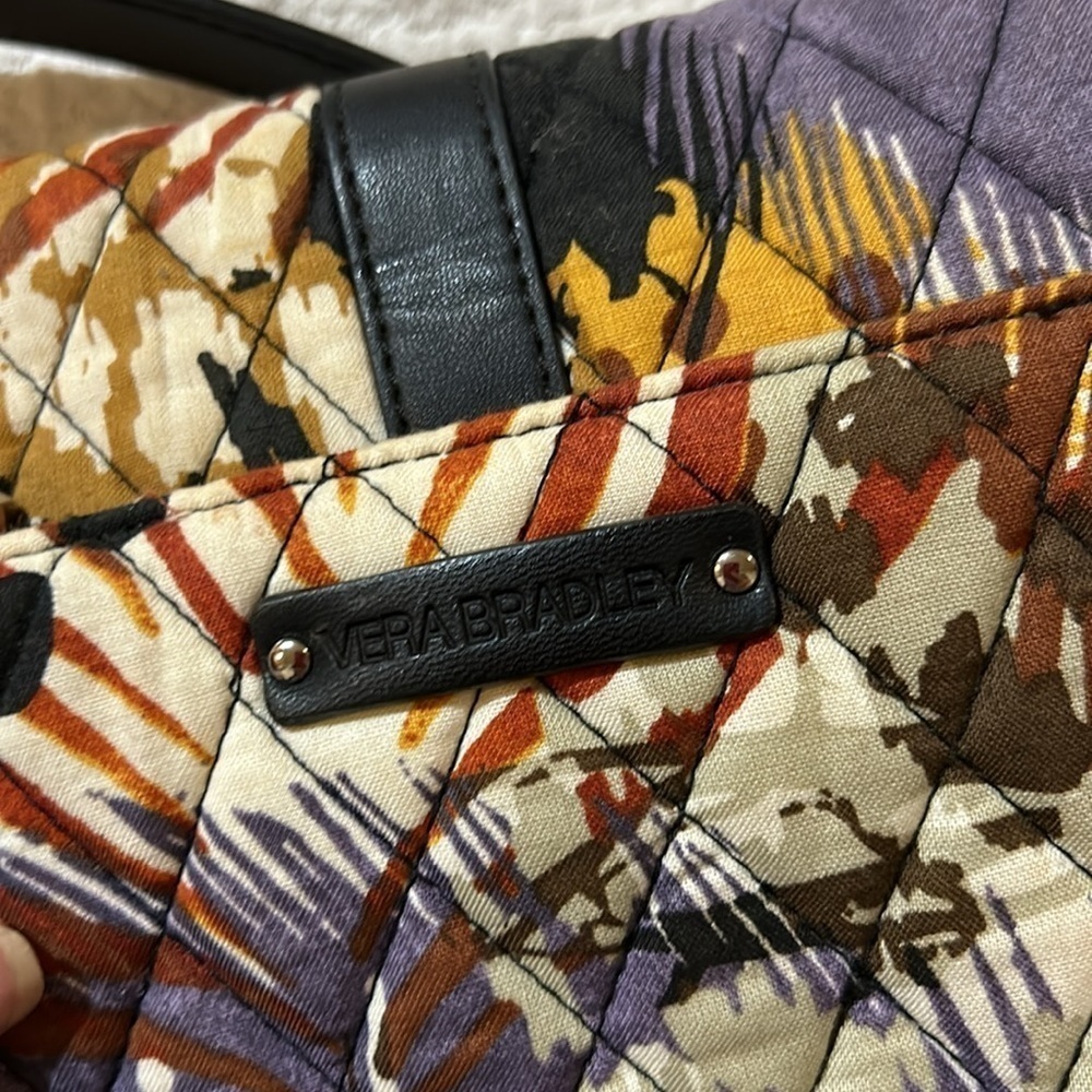 Vera Bradly Crossbody - Picture 11 of 12
